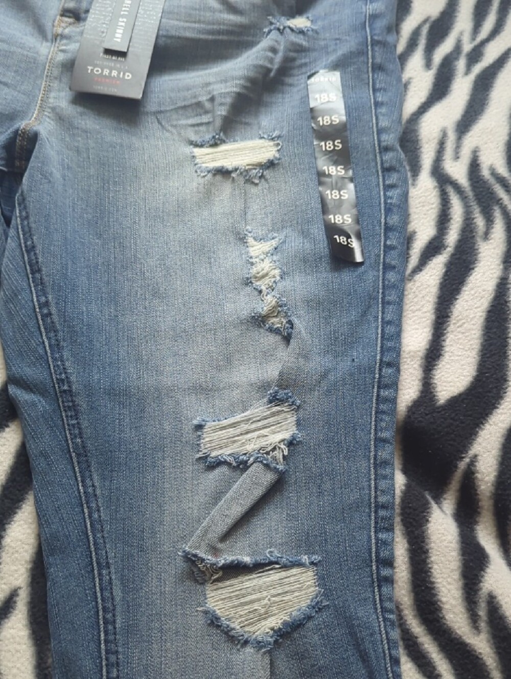 torrid Light Blue Ripped Skinny Jeans - Picture 2 of 7